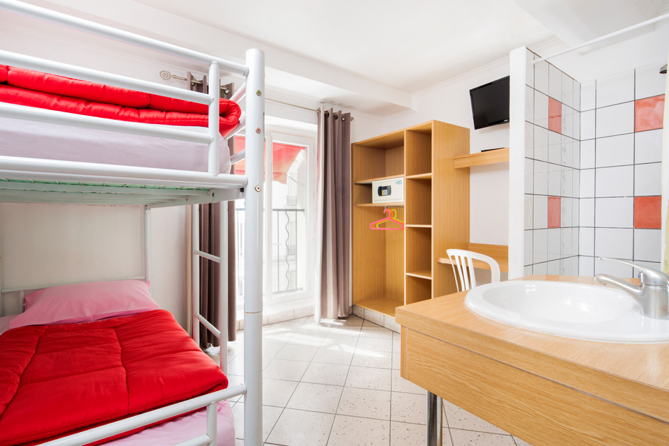 Auberge internationale des Jeunes, Youth Hostel Paris